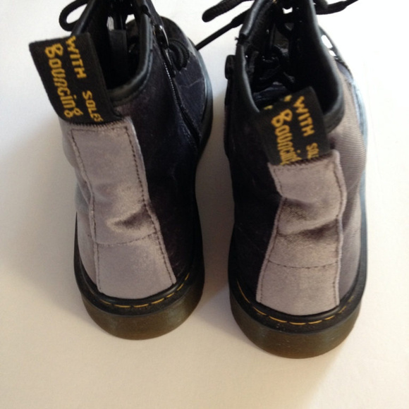 Doc Dr Martens grey blue velvet patent 8 eye boots - Picture 6 of 7